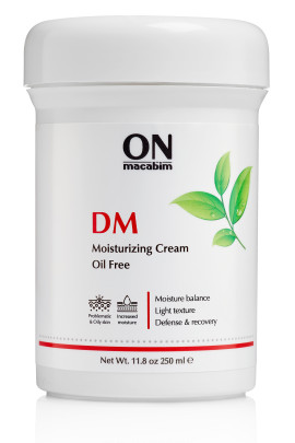 УВЛАЖНЯЮЩИЙ КРЕМ ДЛЯ ЖИРНОЙ КОЖИ SPF-15 DM 250ml